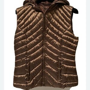 Blanc Noir Quilted Vest in Rich Brown. Size XL